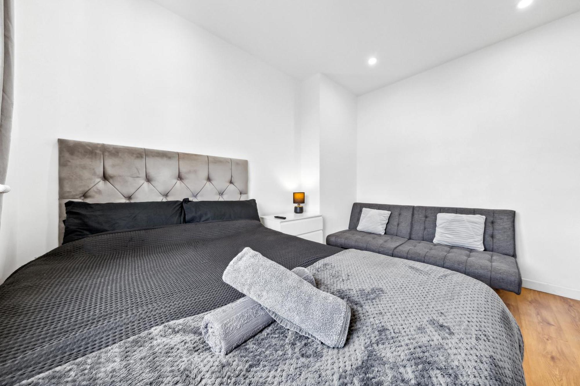 Bromley Serviced - Beckenham Place Park - - 2 Bed House - Free Parking - 2 Beds 1 Sofabed Londra