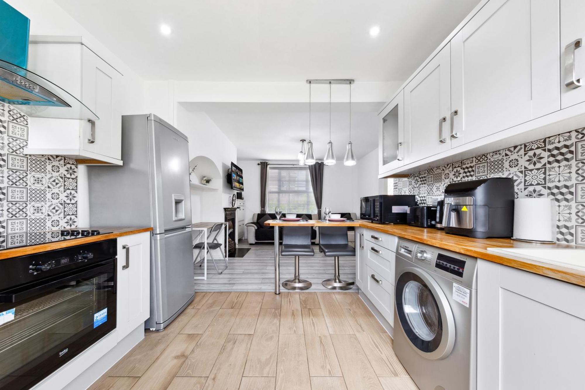Bromley Serviced - Beckenham Place Park - - 2 Bed House - Free Parking - 2 Beds 1 Sofabed Apartament